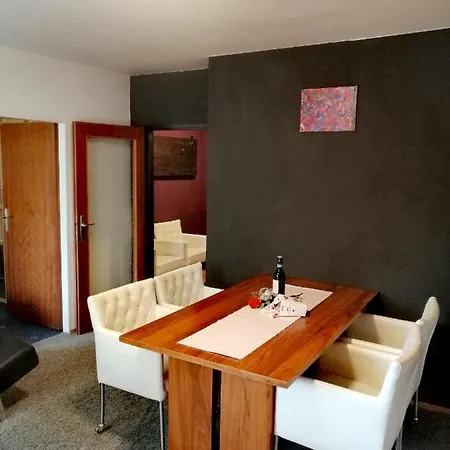 Angelika Apartment