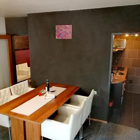 Angelika Apartment *